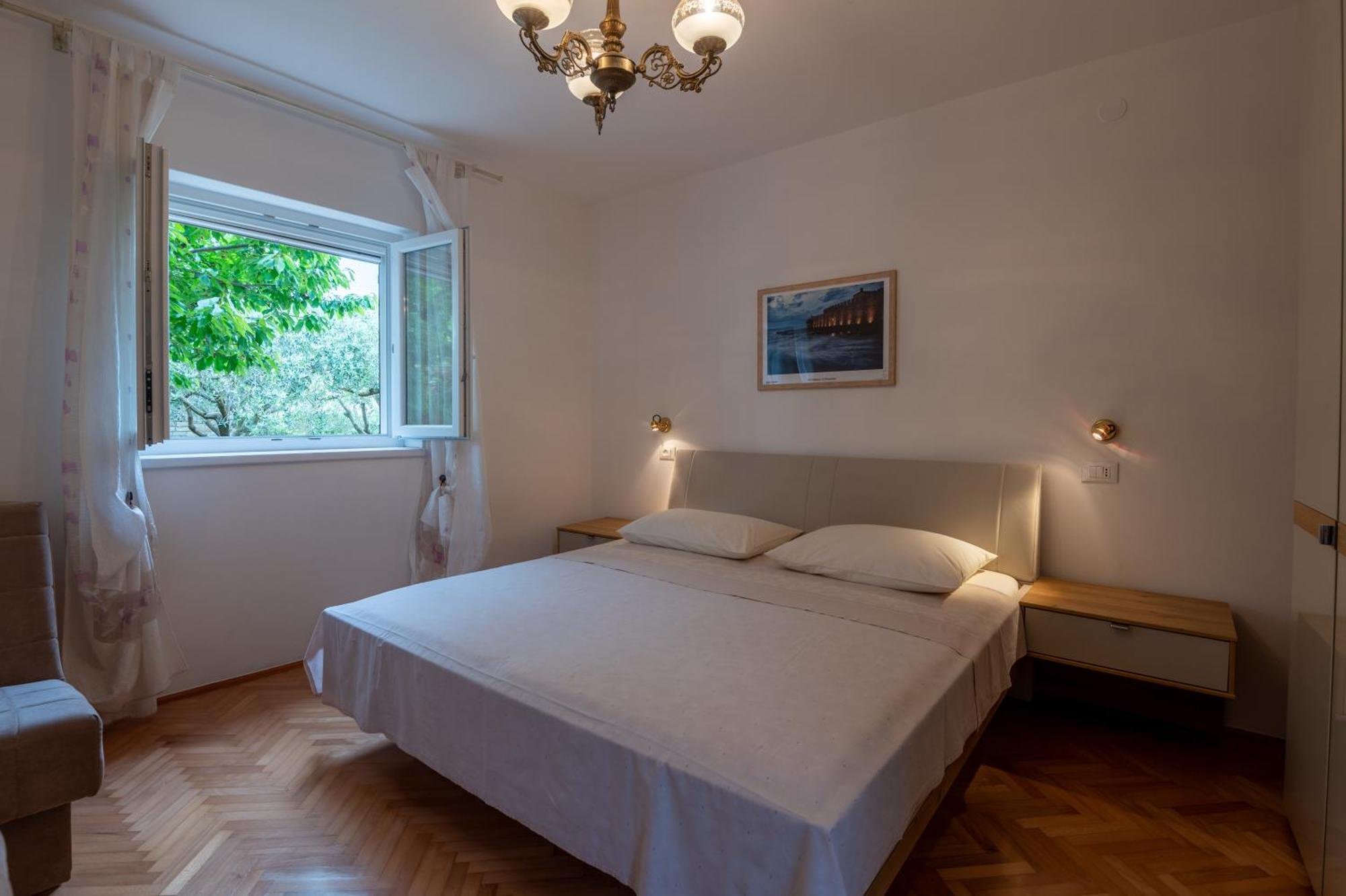 Apartments Mirella Новиград Экстерьер фото